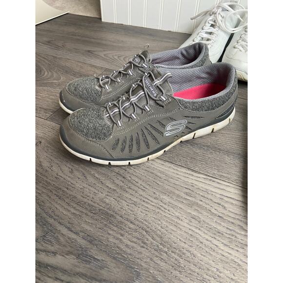 Skechers Sneakers Shoe Bundle Women's 8.5, 4 pairs - atheltic, slip on, comfort - Picture 3 of 9